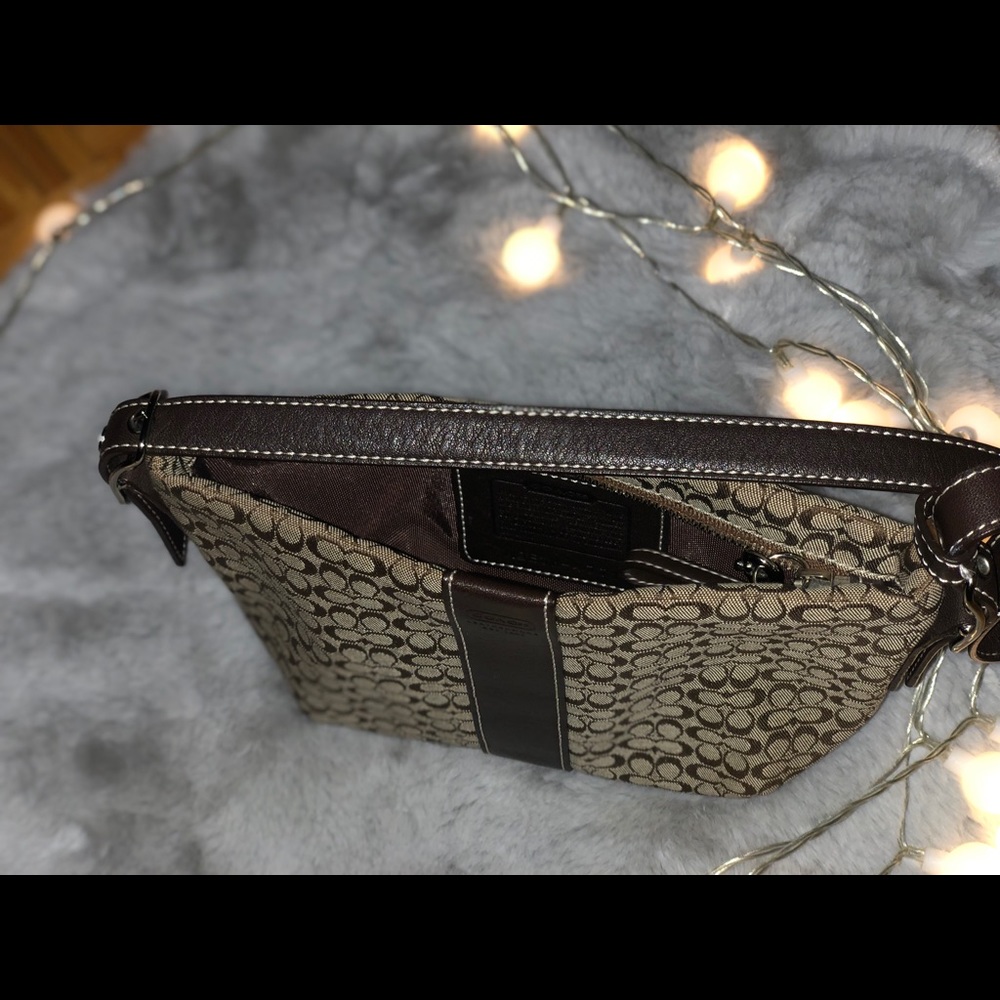 Small Coach Bag *Rare Find* - Picture 3 of 4